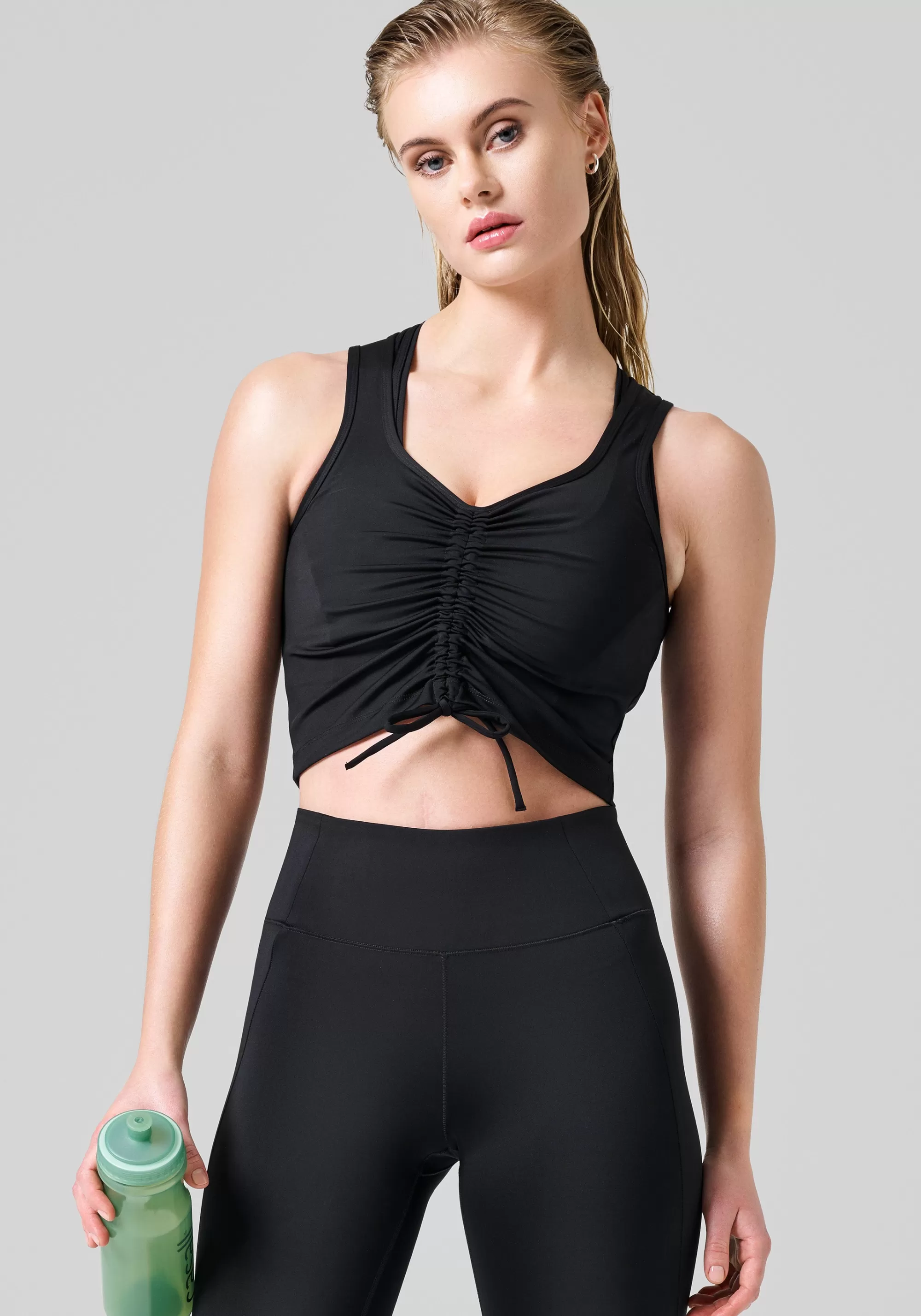 Casall Crease Sleeveless Crop Top - Black Clearance